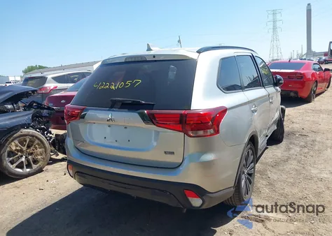 2020 Mitsubishi Outlander Le 2.4/Se 2.4/Sel 2.4/Sp 2.4 из США, поврежденный, VIN JA4AD3A36LZ046820